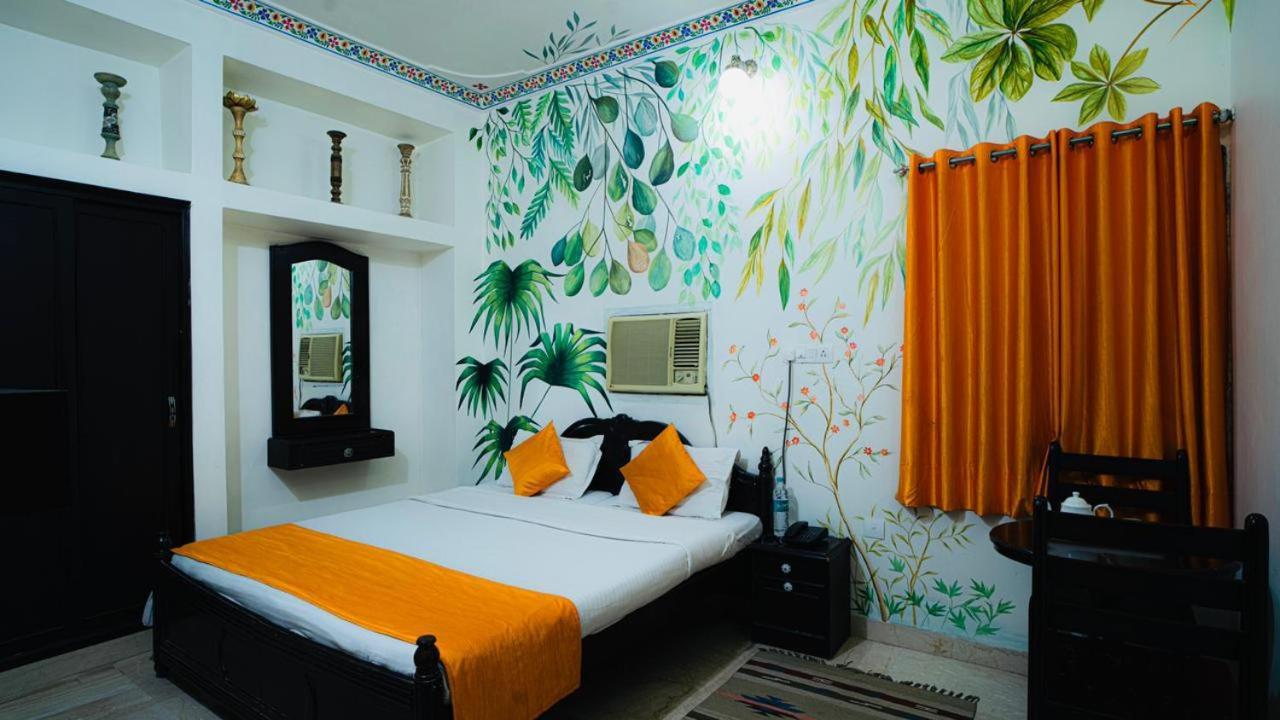 Hotel Lake Paradise Udaipur Exterior photo
