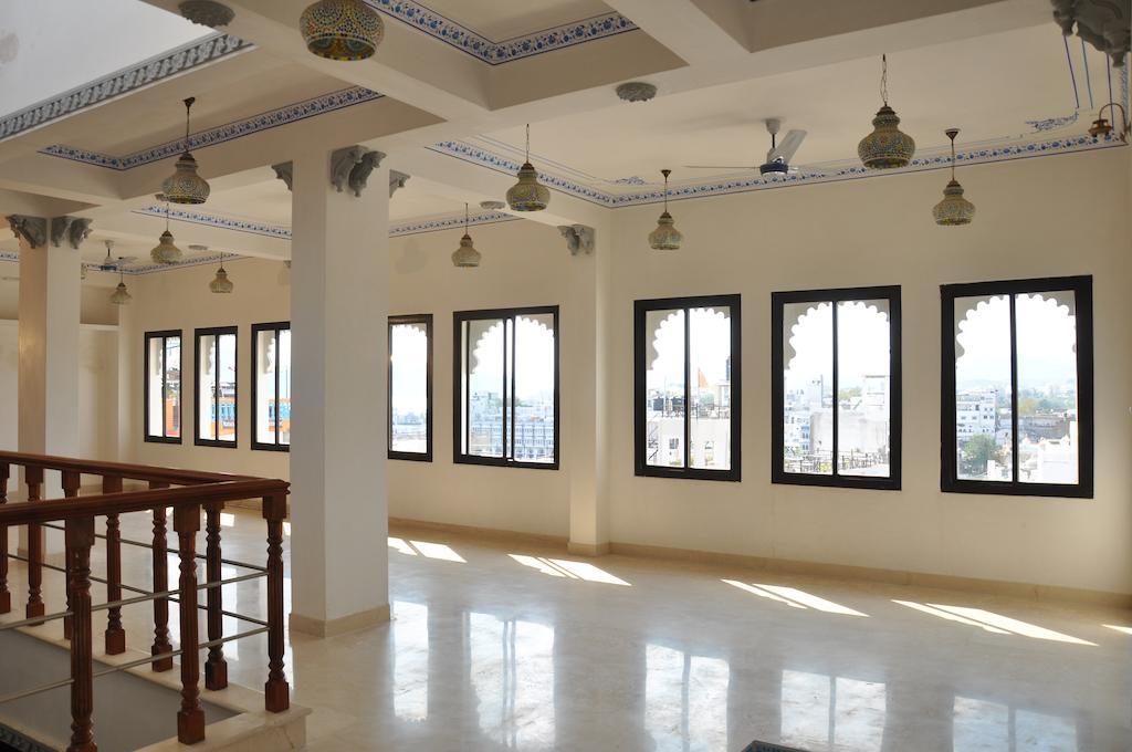 Hotel Lake Paradise Udaipur Room photo
