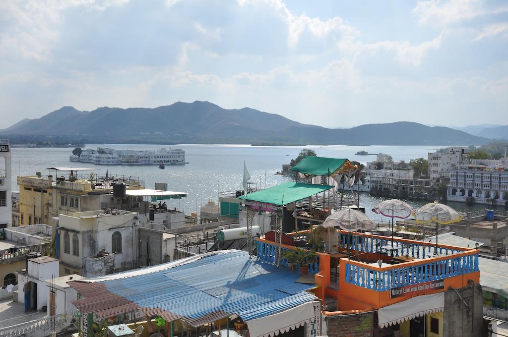 Hotel Lake Paradise Udaipur Exterior photo